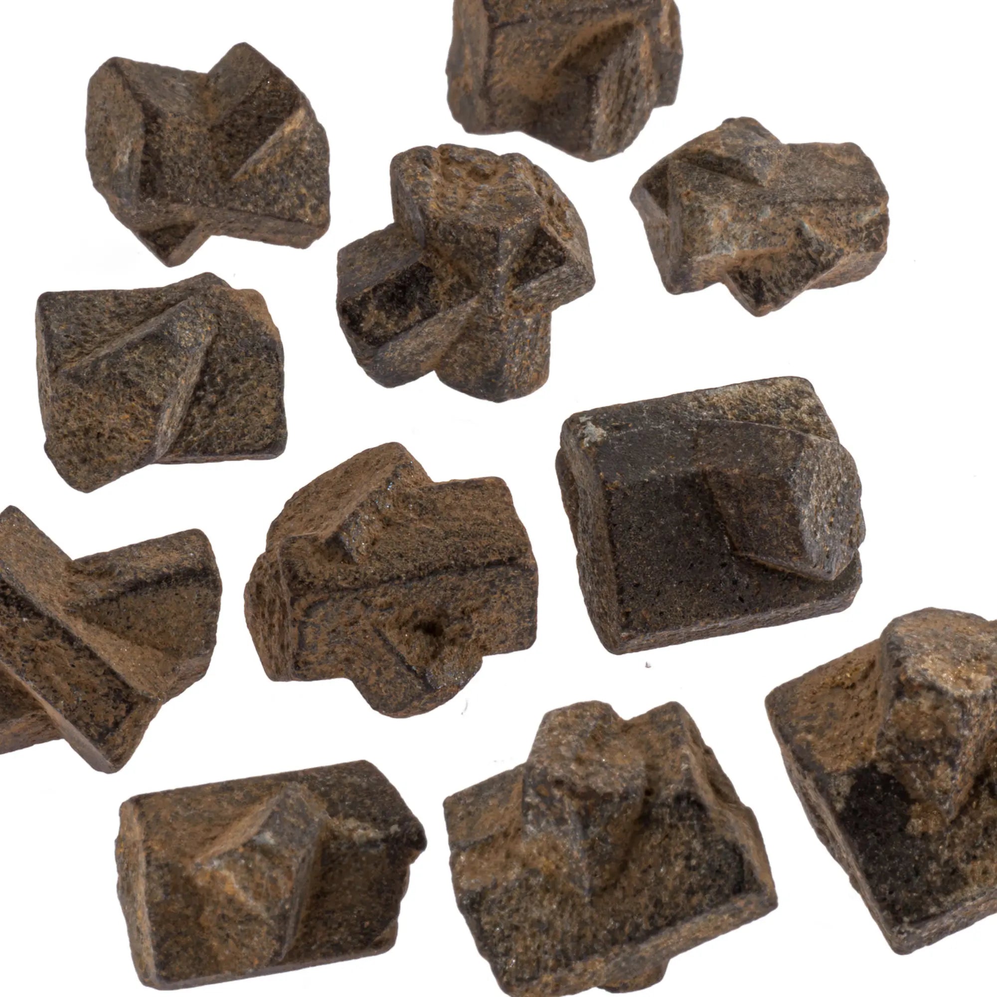 Staurotide - croix de St Andrée - Baud France - 2 à 3 cm - CRISTAL SOURCES