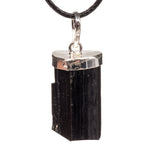 Pendentif Tourmaline noire brute sur argent - pendentif-argent-tourmaline-noire-brute-bresil-tnpd8 - CRISTAL SOURCES