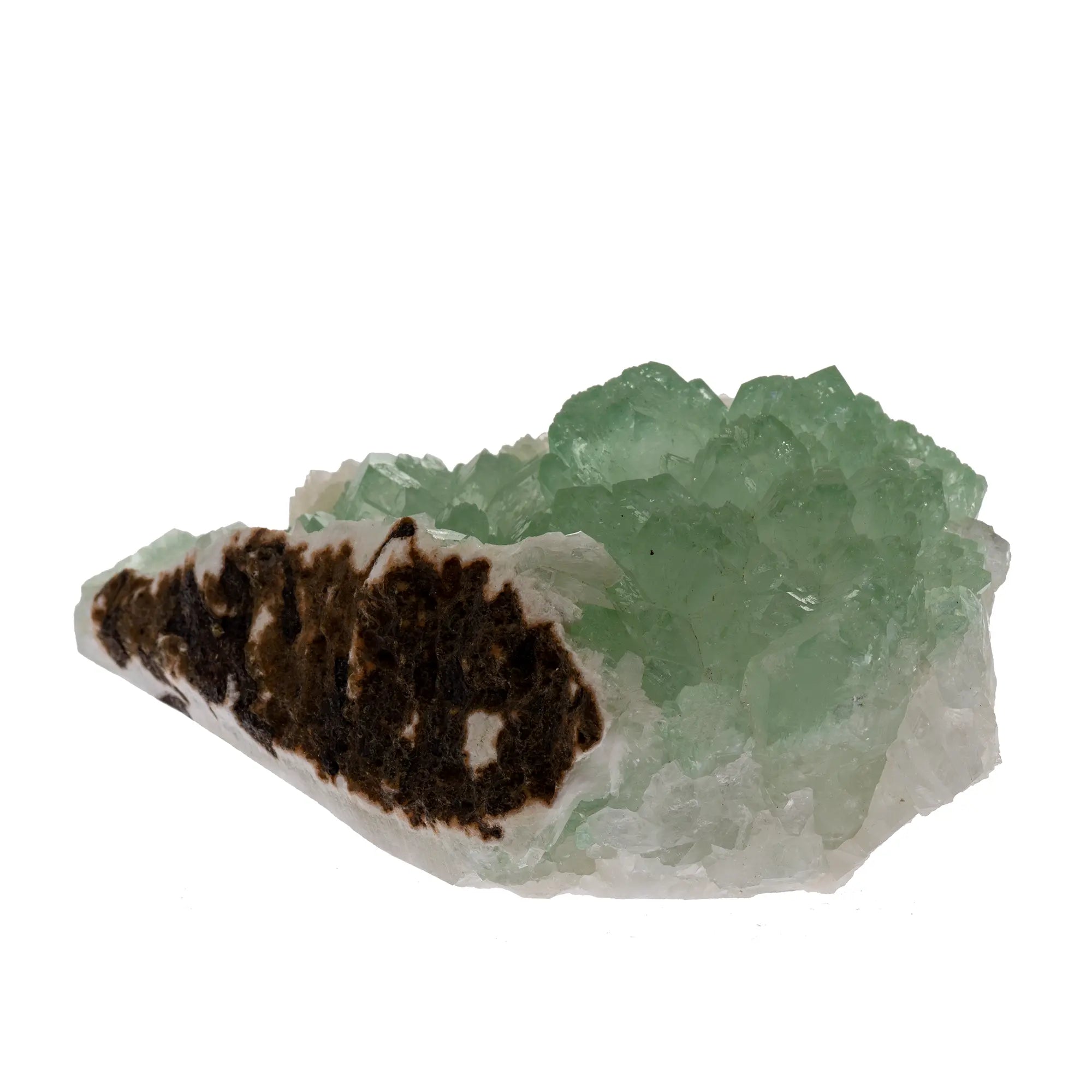 Prismes d’apophyllite verte associés à stilbite blanche, vue rapprochée