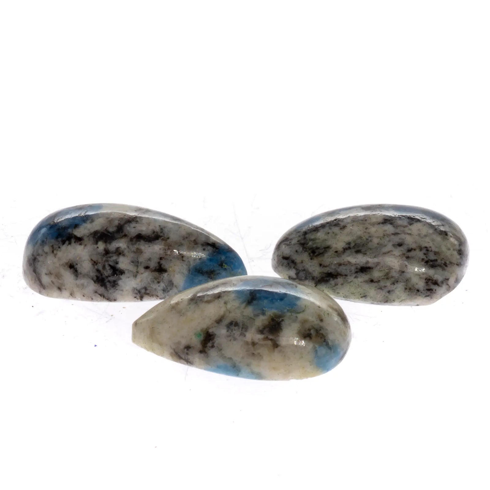 Cabochon azurite goutte K2 Pakistan lot vue ensemble 1.5-2cm bleu intense
