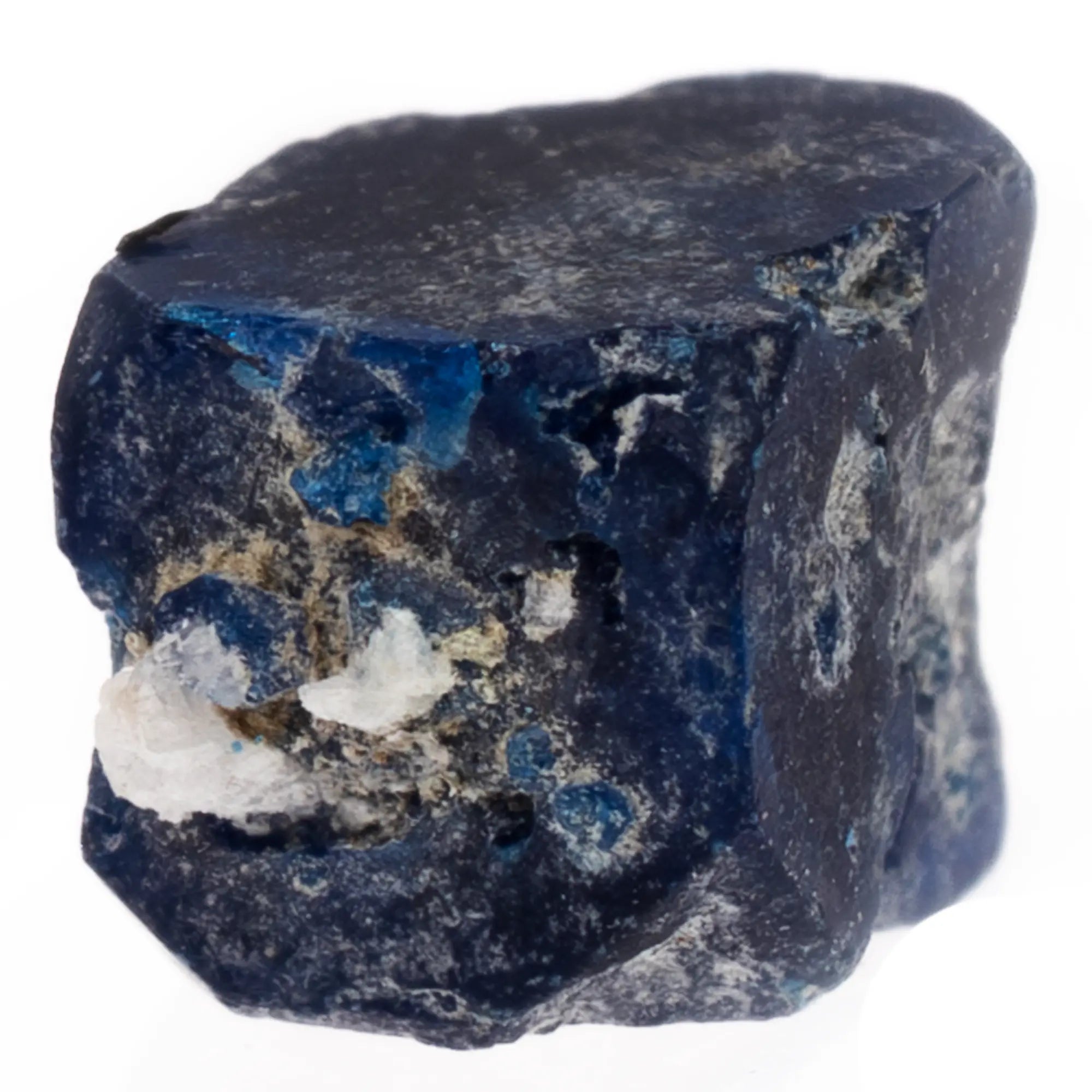 Micro-cristal de boléite avec gangue – faces cubiques et irrégulières