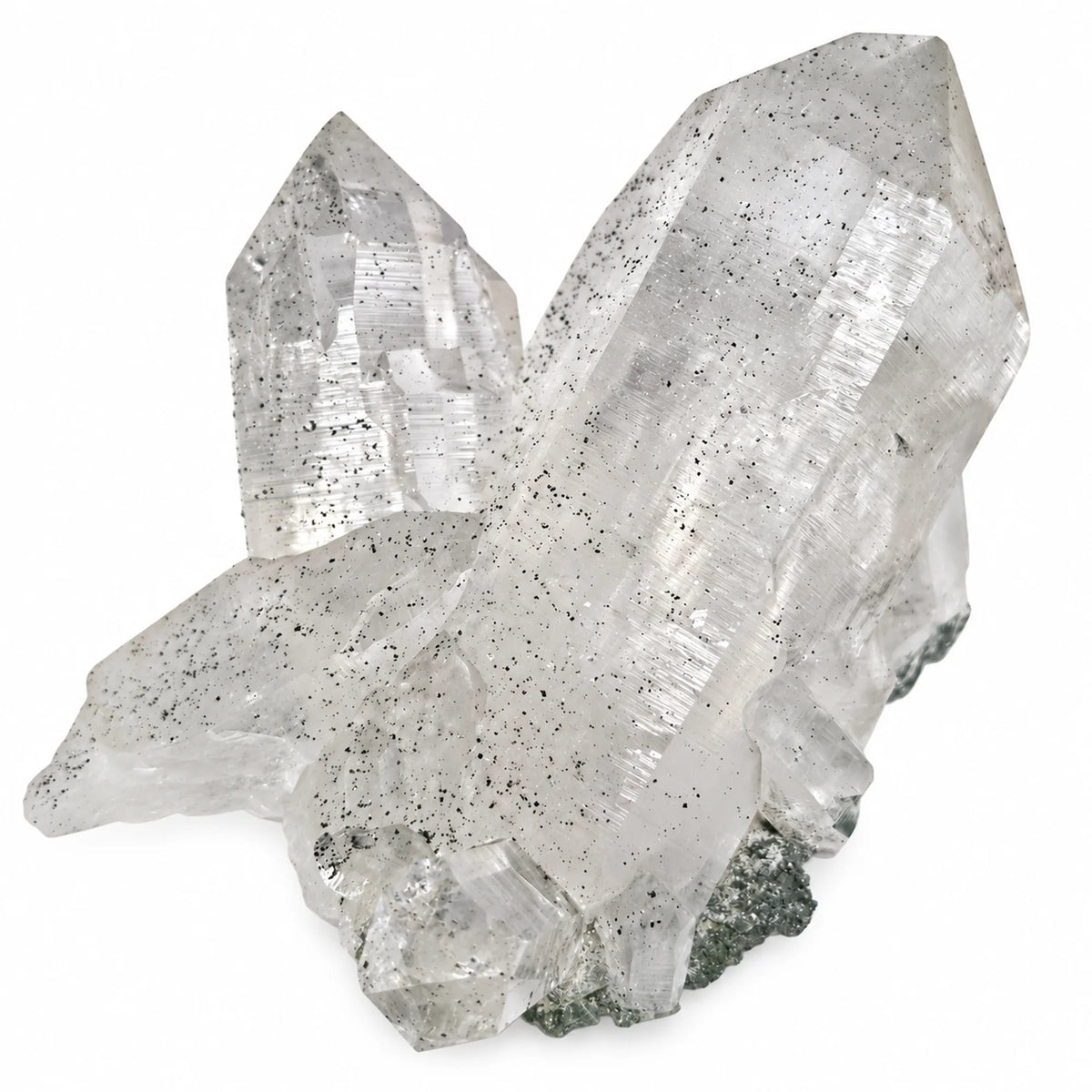 Pierre de collection en cristal de roche de Kullu en Inde, superbe cristal transparent à microcristaux noirs d'anatase