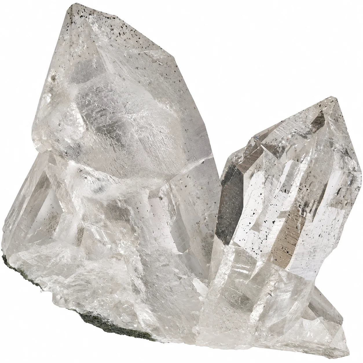 Superbe pièce minéralogique en cristal de roche de Kullu, Inde, composée de plusieurs cristaux de quartz limpides associés à une matrice et à des microcristaux d’anatase