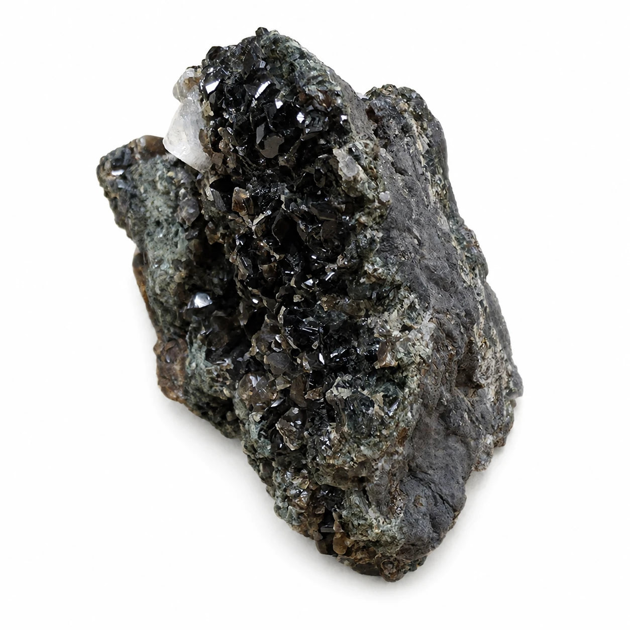 Spécimen minéralogique de kulanite, wardite et lazulite provenant de Stoneman Camp dans le Yukon au Canada, photographié sous un angle révélant le relief et les cristaux naturels.