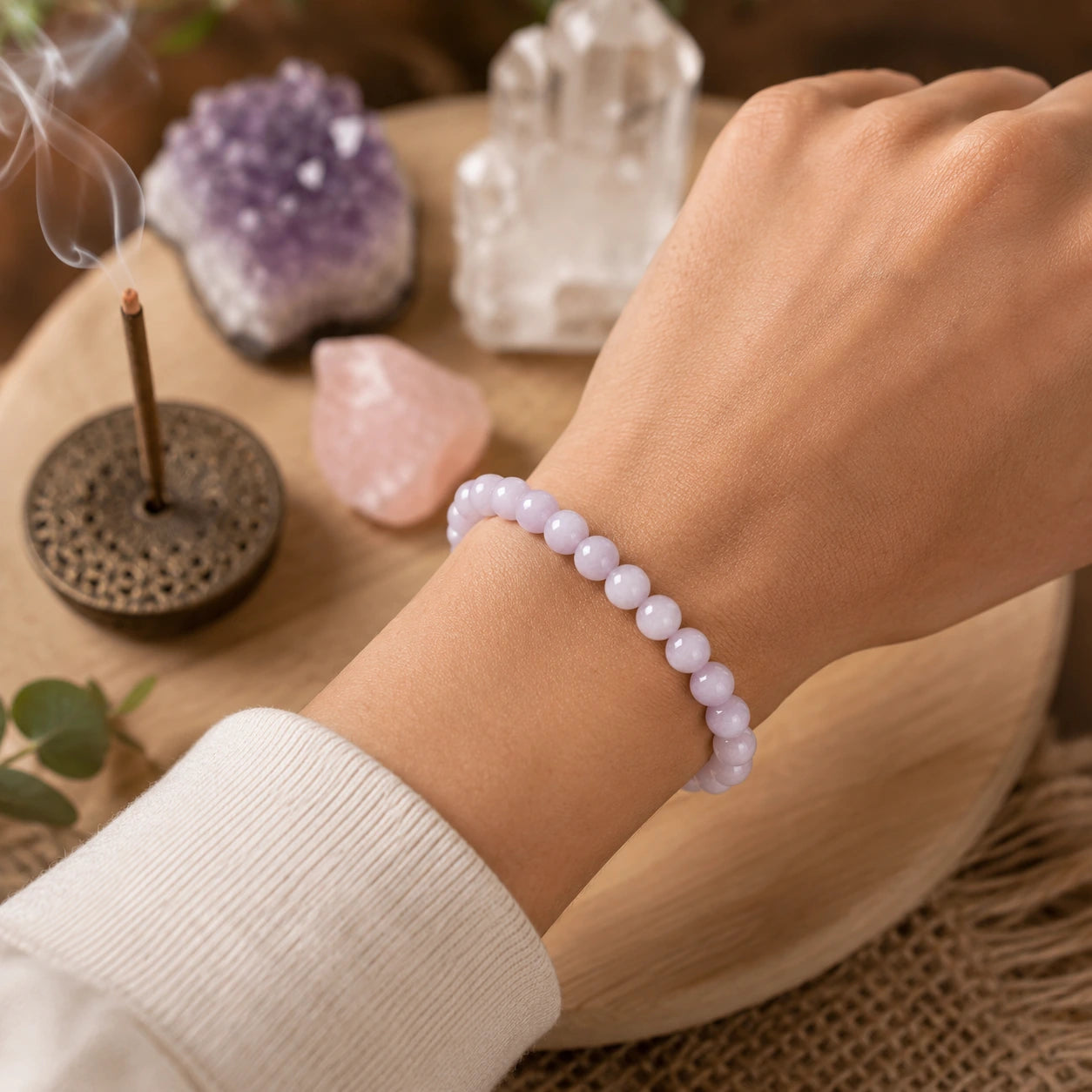 Le bracelet en quartz rose est adapté à tout les poignets, pour homme et pour femme