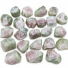 Lot de tourmalines melon d'eau brutes du Brésil aux couleurs naturelles vertes, roses et blanches, petites pierres brutes de 1 à 2 cm pour collection de minéraux, lithothérapie et décoration minérale.