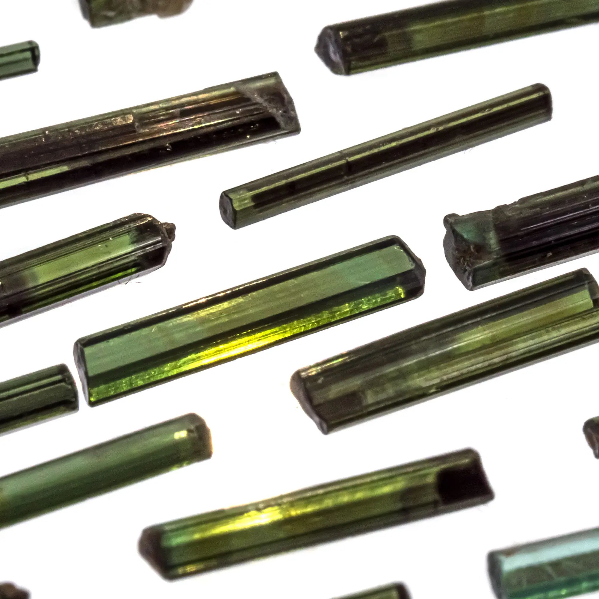 Tourmaline verte - cristal - CRISTAL SOURCES