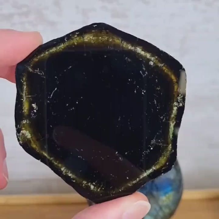 Tourmaline verte tranche polie - Madagascar - 50gr - TV1