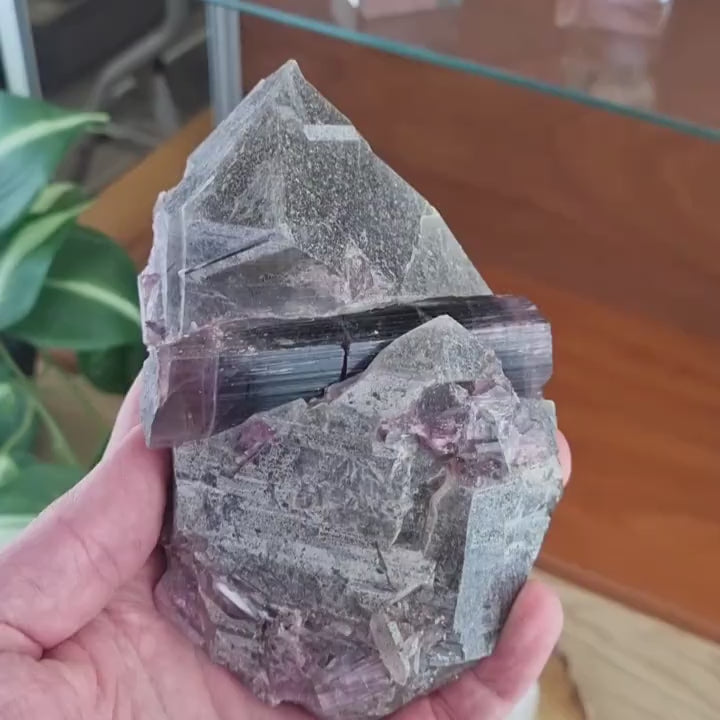 Grand cristal de Tourmaline rose sur Quartz fumé - Brésil